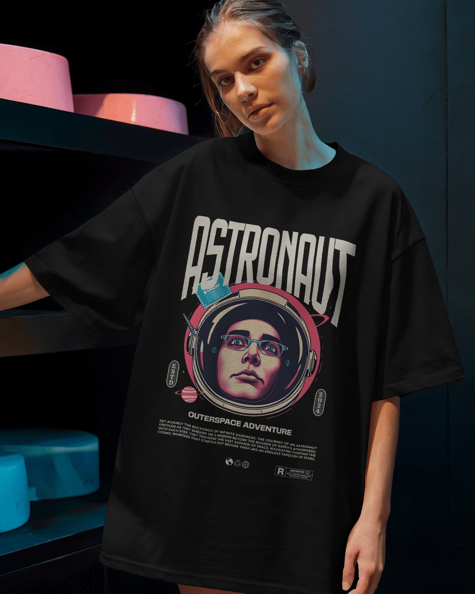 Astronaut-Outerspace adventure Oversized Tee