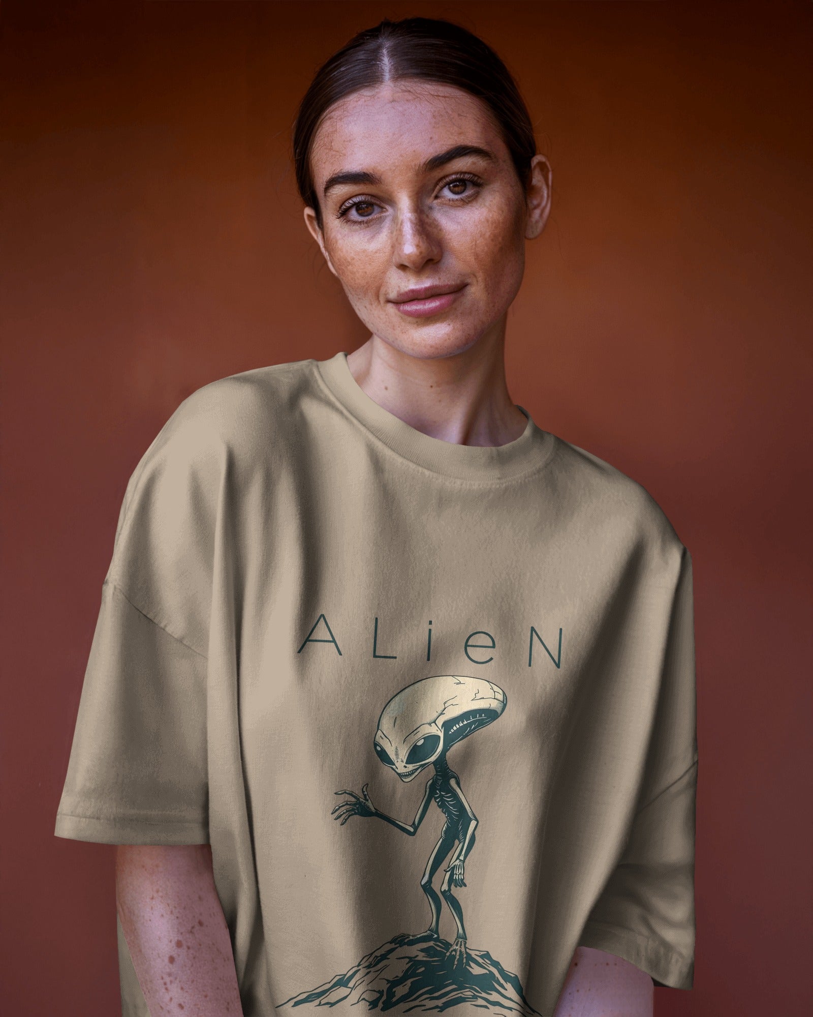 Alien Simple Oversized Tee