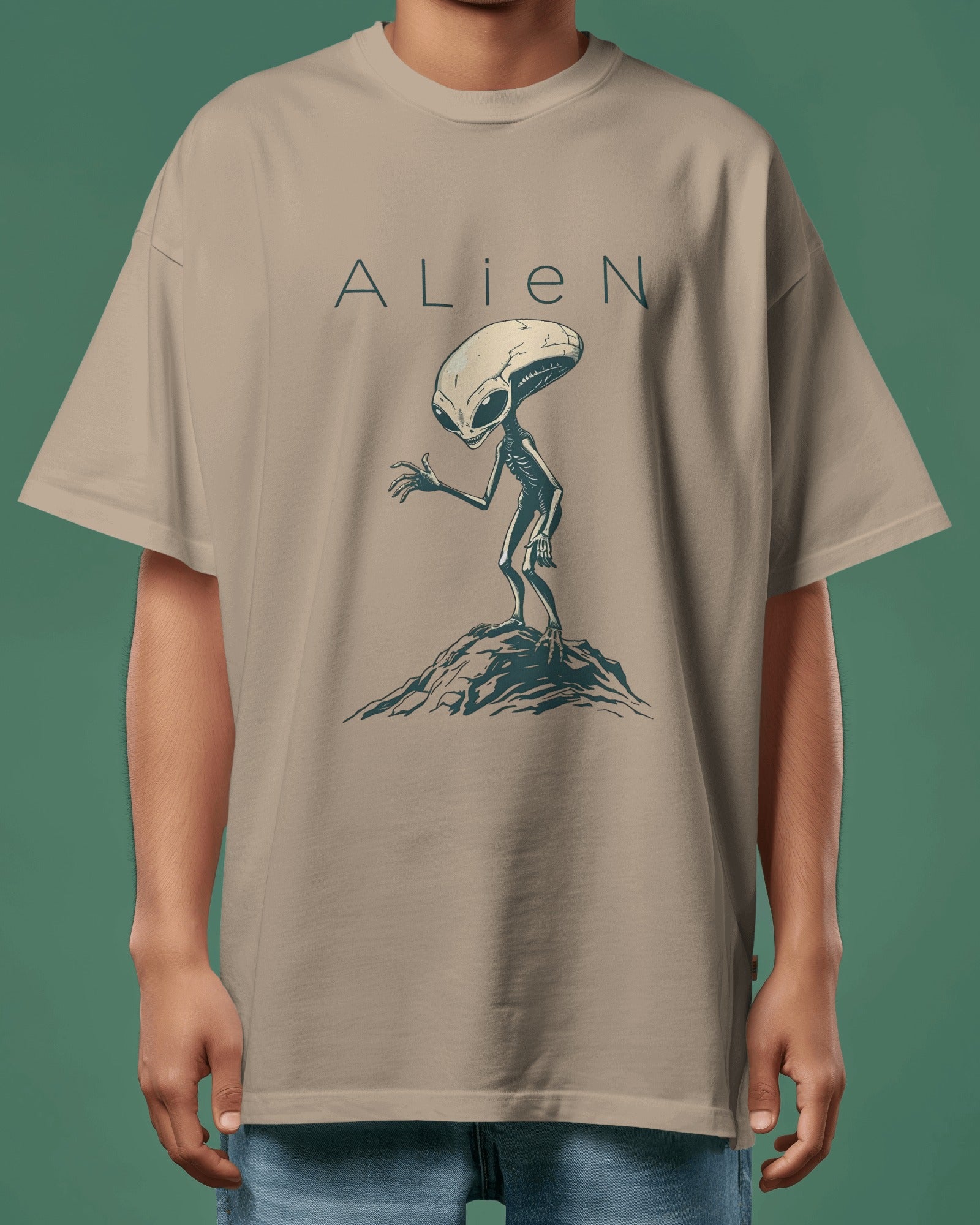 Alien Simple Oversized Tee