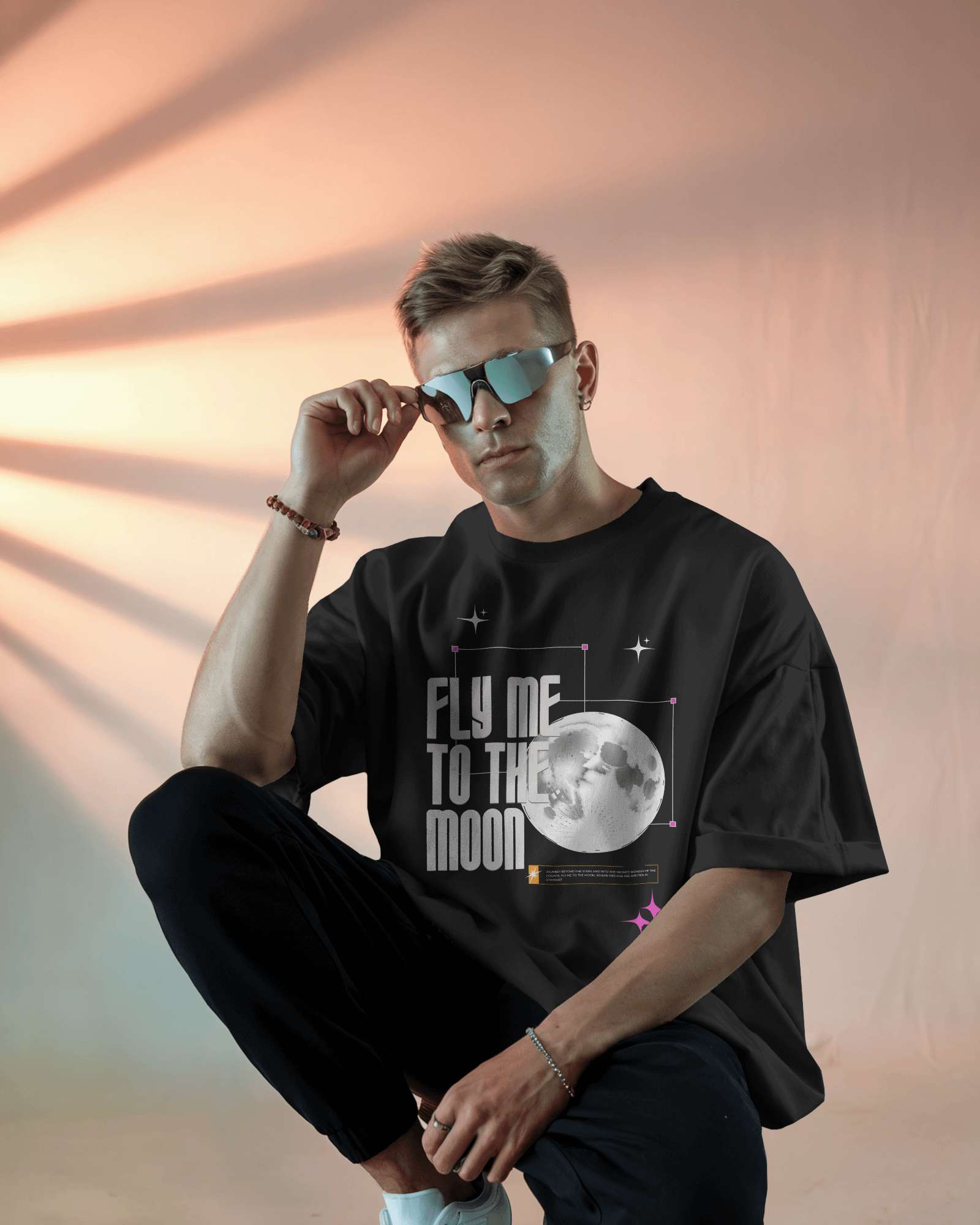 Fly me to the Moon Oversized Tee